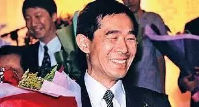 中芯赌上1.2亿美元抢下最先进光刻机!明年先挑