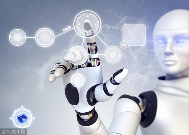 杨澜再次搭档李彦宏 2018数博会的人工智能对