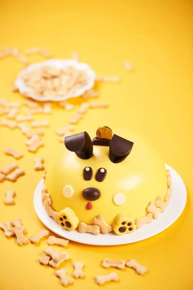 【85度C】预订卡通立体蛋糕,送社会人礼物~