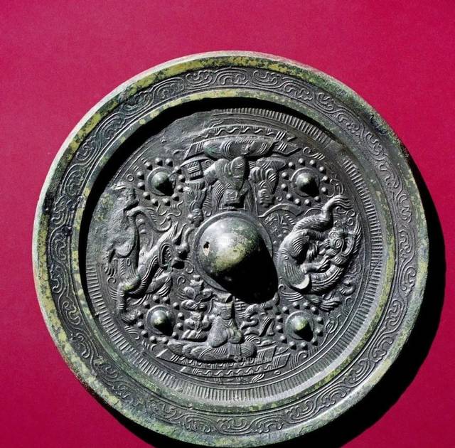 从哪里可以鉴定出看铜镜的真假年代,古代铜镜大全,涨知识了.