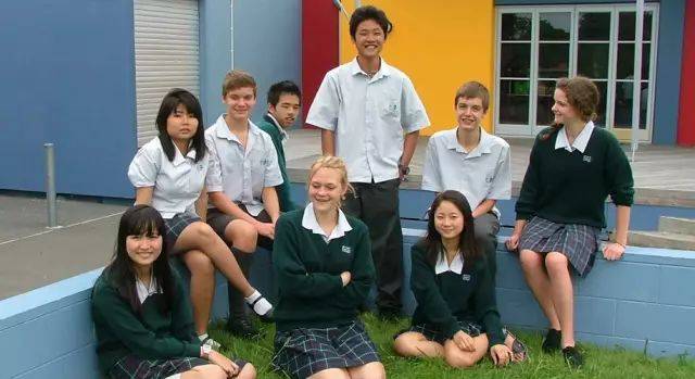 6月1日 上午10:00|新西兰克兰索中学Julia来访