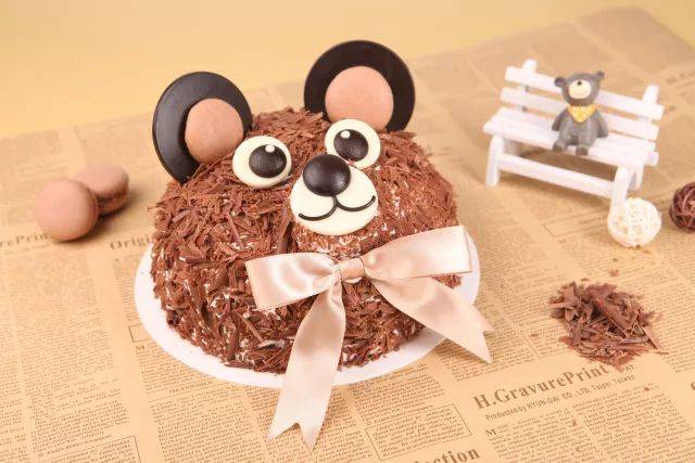 【85度C】预订卡通立体蛋糕,送社会人礼物~