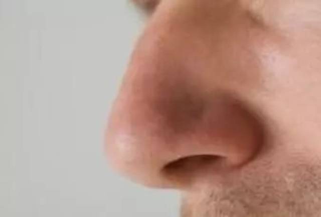 震惊!珠海一伙人竟把“黑心猪肉”卖给大排档…太恶心了!