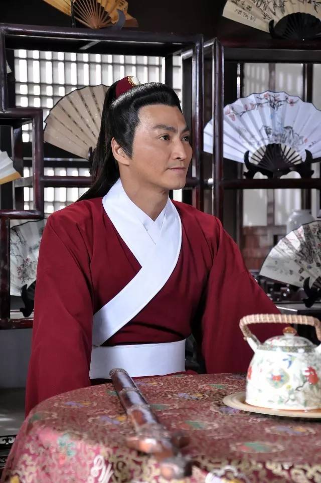 93版《包青天》展昭成亿万富豪,马汉投资失败