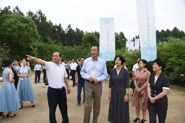 诗歌时间到!全国大咖因他齐聚金华:要让中国诗