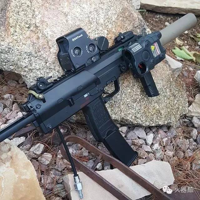 【黑坑大法好】简约实用的hk mp7冲锋枪