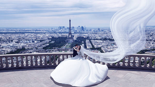 2019春夏婚纱流行趋势 要选最美的婚纱做最美