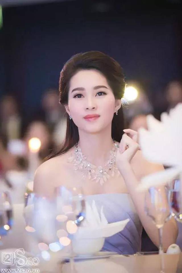 越南娱乐圈六位高人气美女,哪位才是你心中的越南女神?