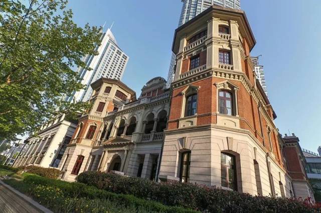 典型的 巴洛克式建筑风格