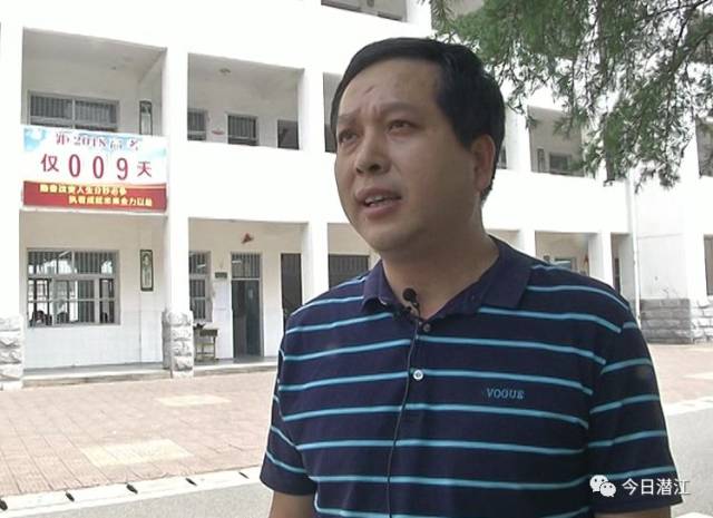 潜江中学高三年级组主任魏敦波