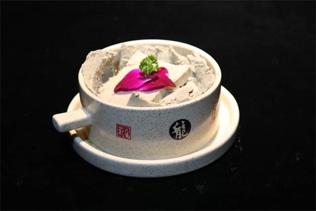 好用的家用火锅牌子 8a4eaa0d7d184a10a379b282db55fda3.jpeg