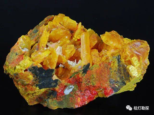 orpiment, realgar and calcite  雌黄,雄黄,方解石