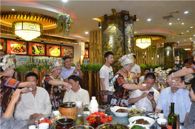 背篓人家冠名赞助致敬Beyond &怀念黄家驹