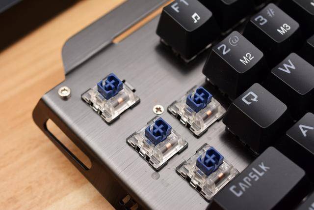 同为光轴键盘,外星人店里的和网咖里的有何不