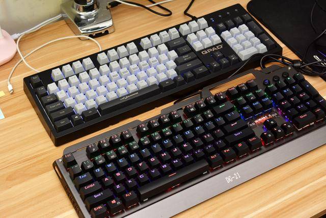 同为光轴键盘,外星人店里的和网咖里的有何不