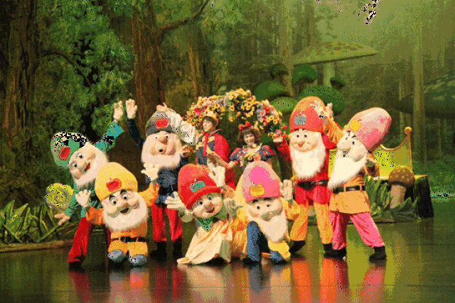 六一乐岛上演大型舞台剧"白雪公主""乐岛"一票畅玩!