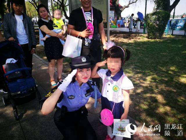 哈尔滨女子巡逻辅警