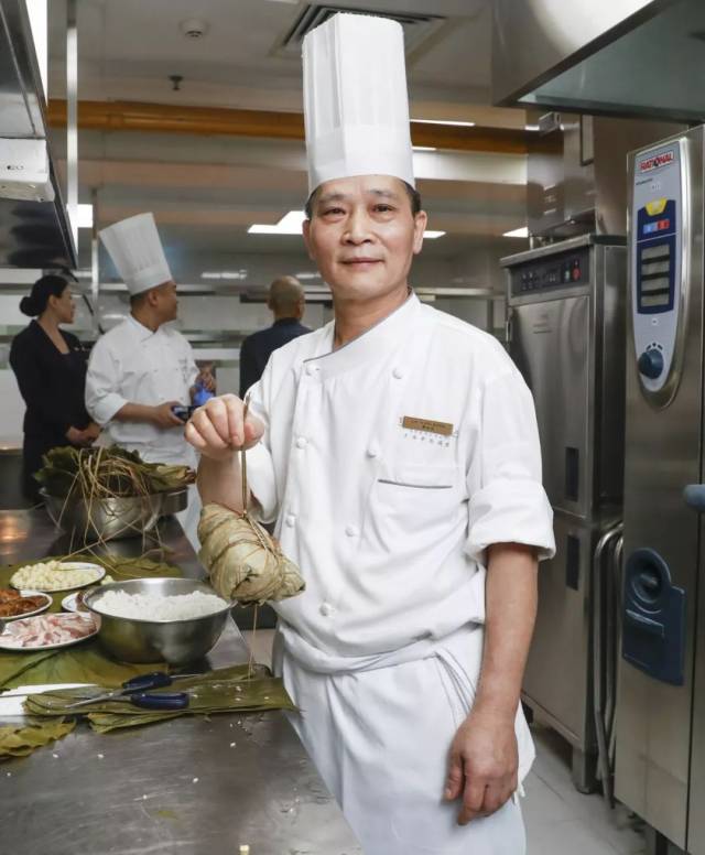 米其林二星餐厅逸龙阁中式点心厨师——黎永冠