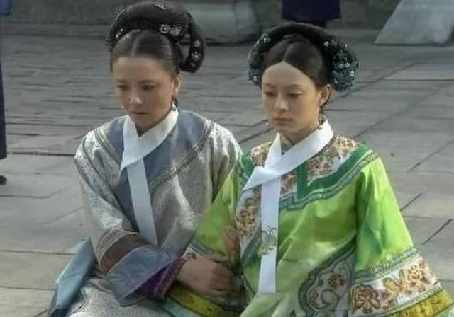 今天雨好大,像依萍去找她爸要钱那天一样大