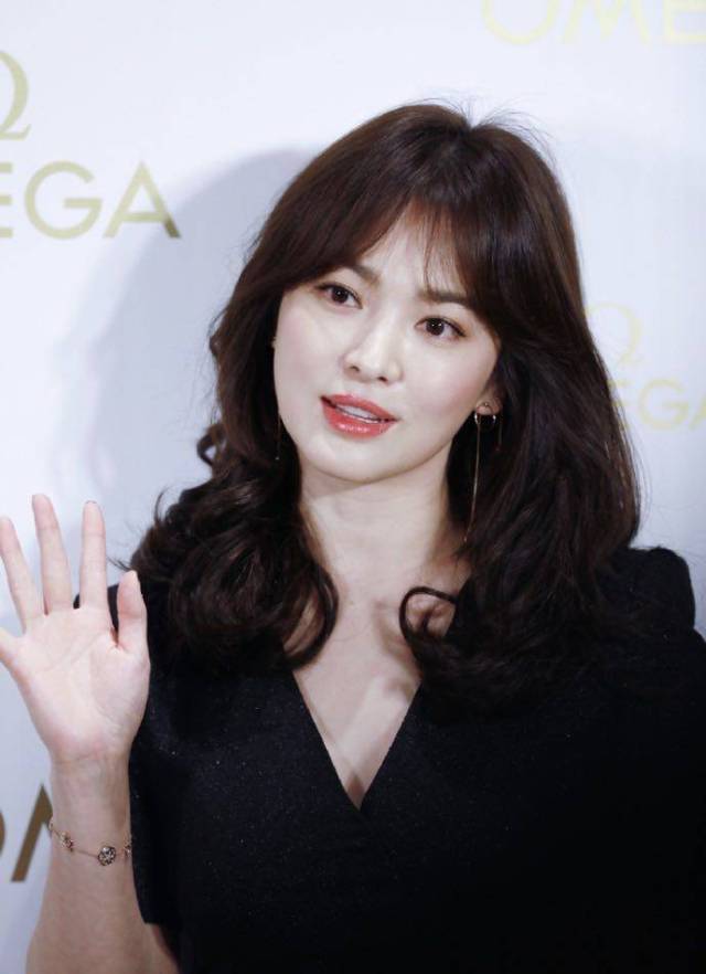同样是快奔四十的天然美女,孙艺珍显中年老态不及宋慧乔清爽