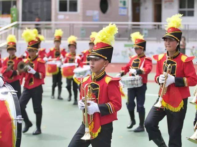 鼓号队表演