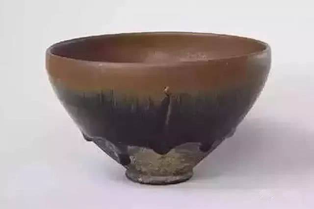 宋 建窑 兔毫敛口盏 北京故宫博物院藏