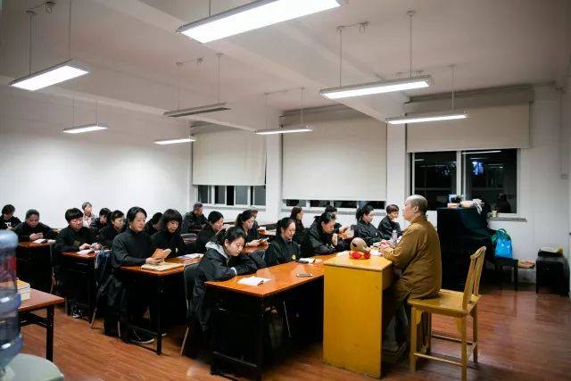 历在目 如今大家都能完整地将 四生九有,大吉祥天女咒 三皈依,韦陀赞