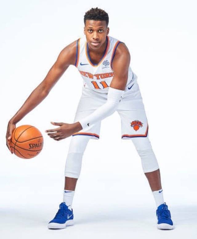 现年19岁的 frank ntilikina 本赛季长高了2.5厘米 22窜一窜