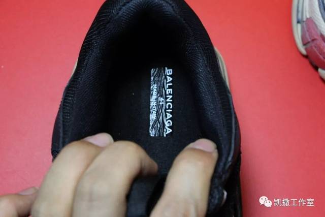 深夜发帖!巴黎世家老爹鞋Triple S竟是莆田骄傲