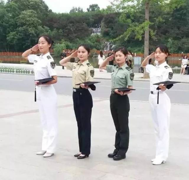 报告,海陆空退伍女兵集结完毕,请检阅!-军事频道-手机