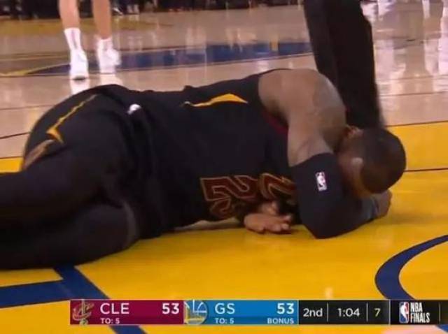 NBA》詹姆斯这双眼睛, 牵动着亿万球迷的心