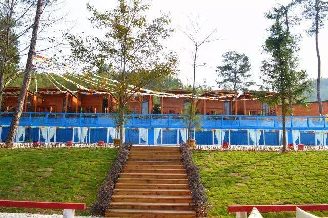 临安风之谷,房车宿营、高空秋千、峡谷漂流,酷爽一夏