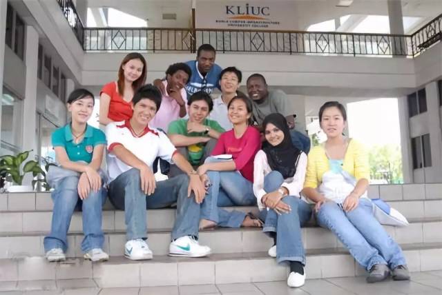 中国学子分享他们在马来西亚的留学生活