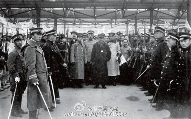 1912年1月1日孙中山为何就职当天才匆匆赶往南京