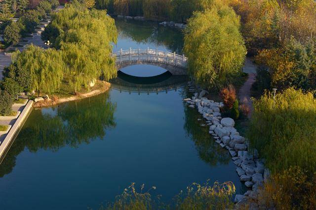 潍城区卧龙西街,看潍坊学院安顺校区风景!