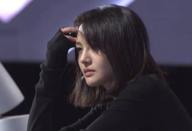 网曝郑爽愤然离场原因:被小孩说哭才罕见发脾