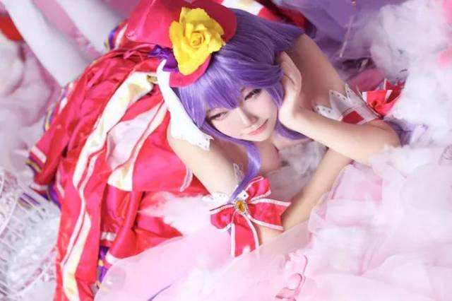 王者荣耀王昭君偶像歌手cos,传说中的肉装昭君?