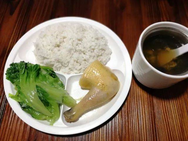 白切鸡腿饭