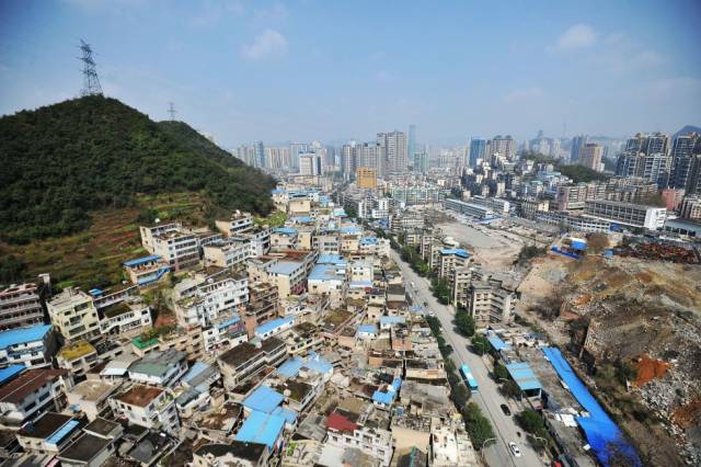 本次依托于花冠路的建设,南明区也将花冠路的开发建设作为区域发展