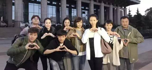 跟靳东飙戏的她,是刘敏涛的同学,与孙红雷大学分手后年近50至今单身