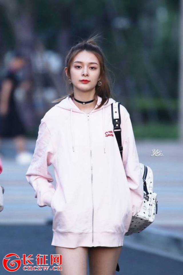 《创造101》的傅菁是女版郭品超