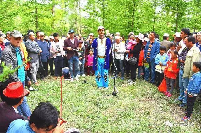 临夏州和政县:民间的狂欢节——松鸣岩花儿会