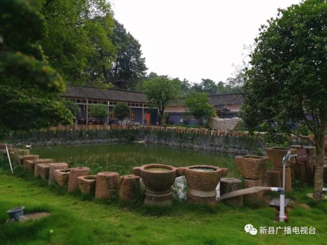 河南省旅游扶贫推进会在信阳新县召开