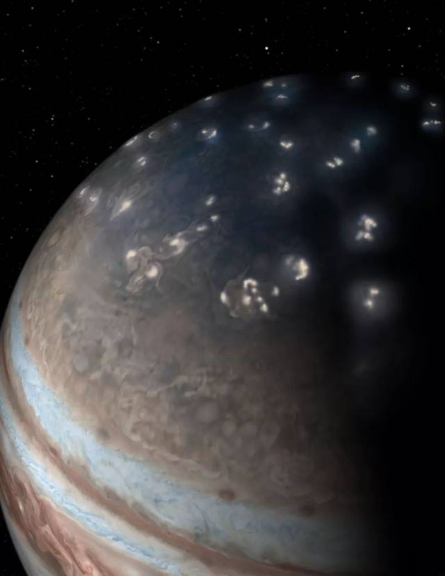 奇怪,木星闪电的起因竟和地球上的几乎一样