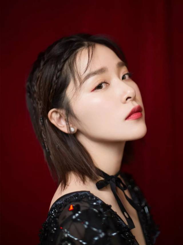 又美又仙的夏日编发,短发女人也可以性感和可爱!
