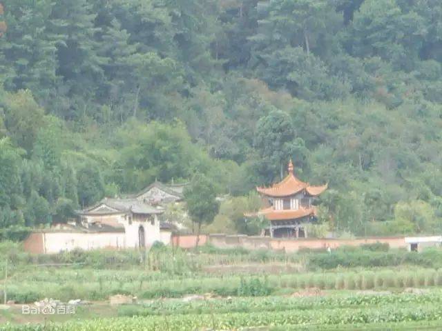 杨广镇位于通海县东北部,杞麓湖东南岸,东接华宁县,南邻里山彝族乡