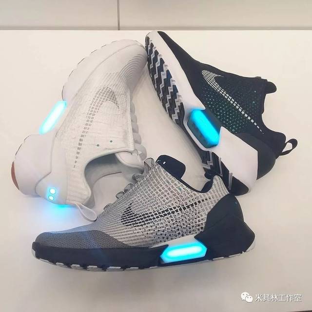 耐克黑科技巨献!hyperadapt 1.0 平民版未来灯光鞋 mt