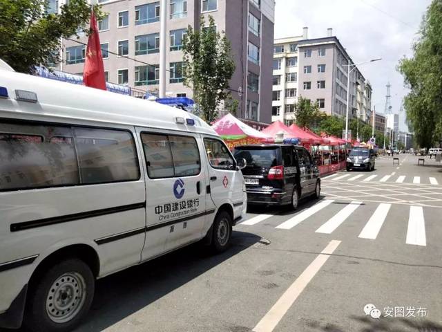 安图县服务公司的行业动态观察与思考