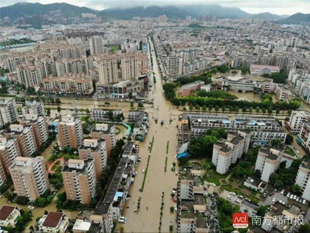 暴雨后的中山三乡镇 网友航拍