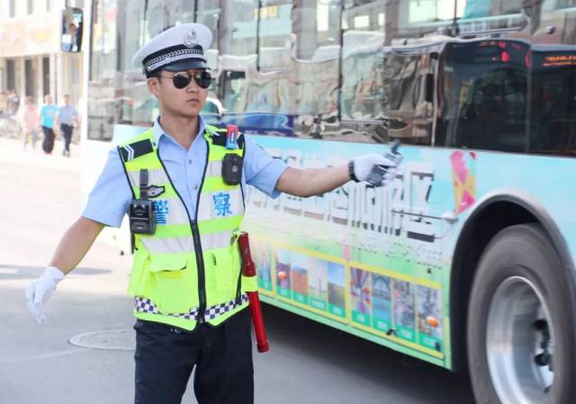 包头市社会服务联盟助力高考,更有主题演讲比赛等你来战~